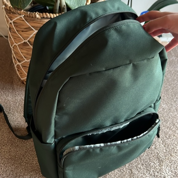 Lulu backpack 22lt - Picture 5 of 5